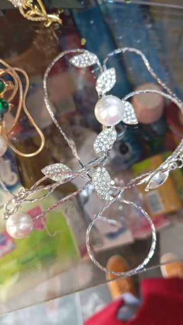 Fashion Elegant Simulated Pearl Choker Necklace photo review