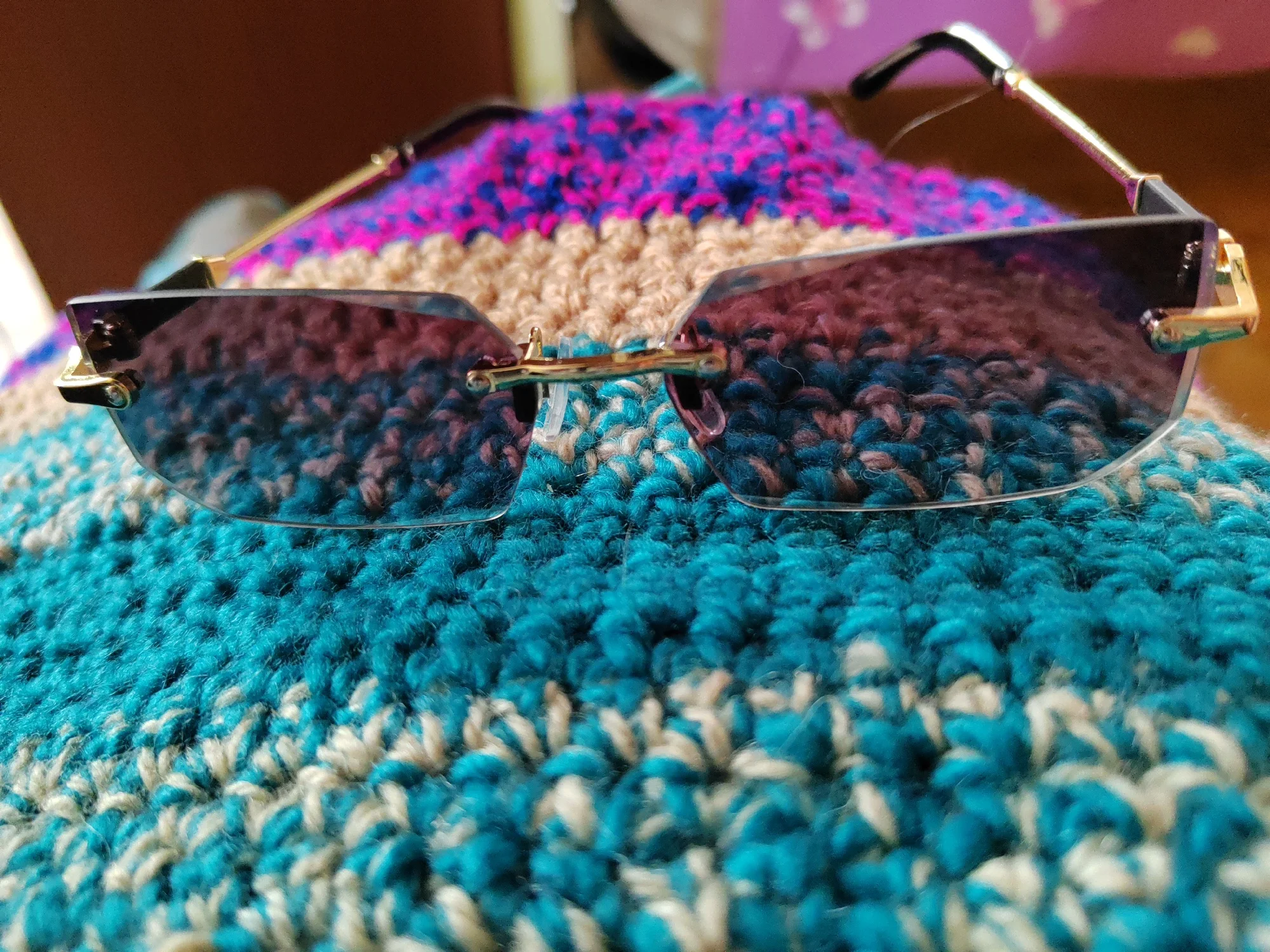 XJiea Rectangular Rimless Sunglasses,Fashion Men Outdoor Sun Glasses,Summer Women Decorative Eyewear,Shopping, Drive to Wear photo review