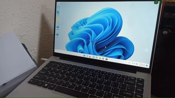 Notebook 15.6 inch Laptop Windows 11 Pro 1920*1080 Cheap Portable