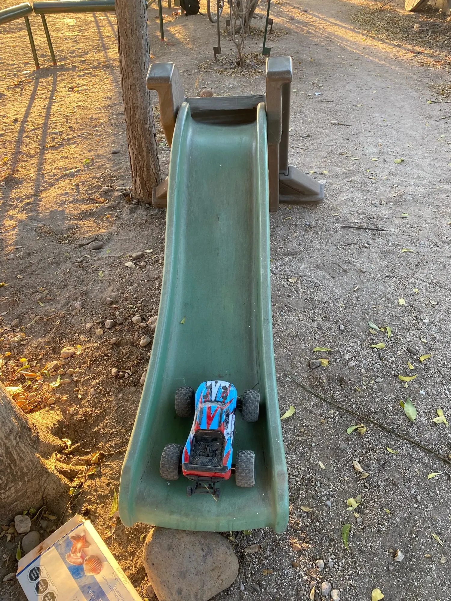 MJX Hyper Go 16208 1/16 Brushless Remote Control Monster Truck  RC 4X4 4WD 45km/h photo review