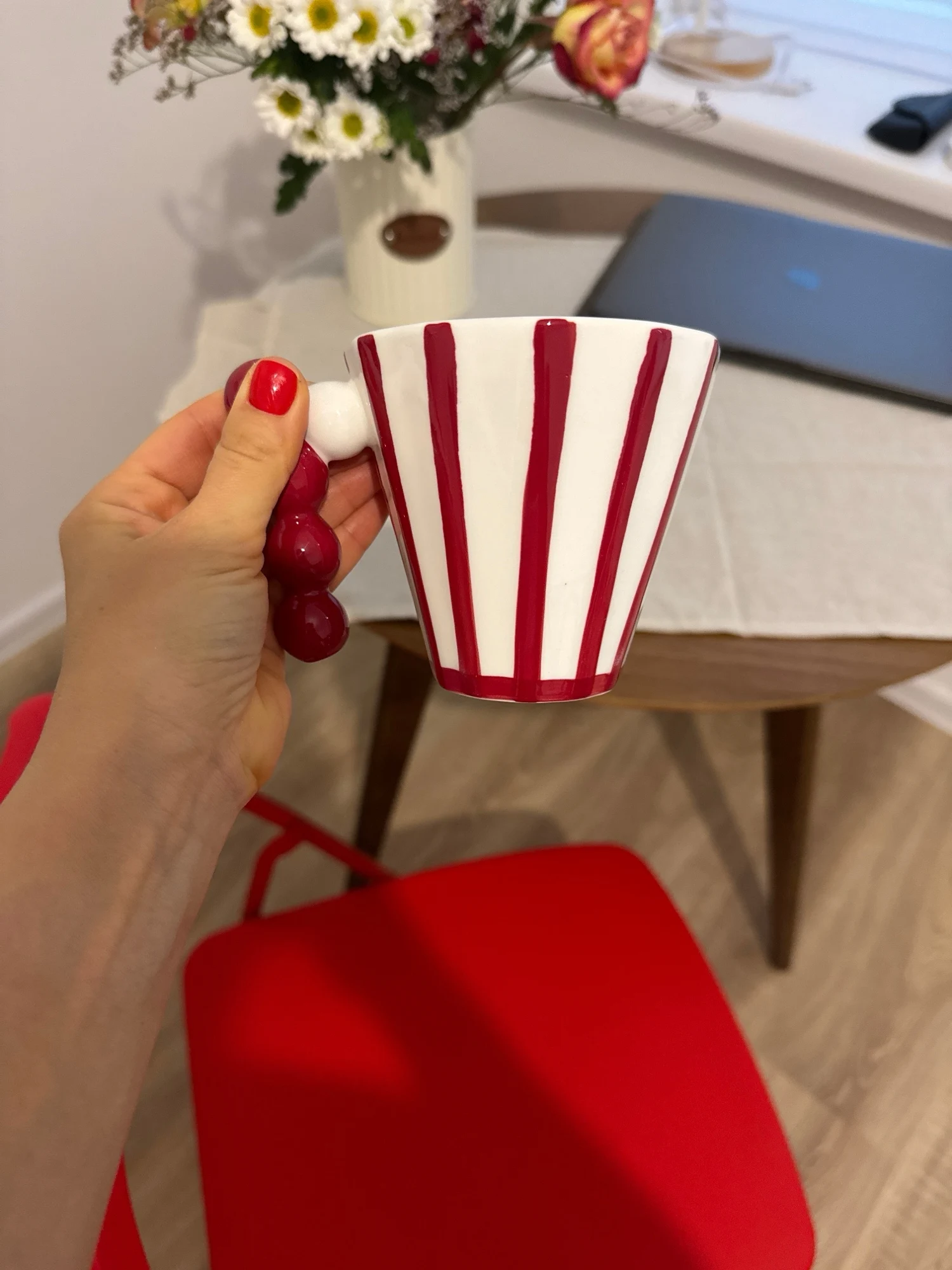 Retro Striped Ceramic Mug Creative Handle Latte Coffee Mug High Beauty Couple Cup Beverage Cup Home Water Cup Breakfast Cups photo review
