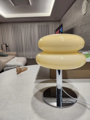 Italian Designer Egg Tart Table Lamp photo review