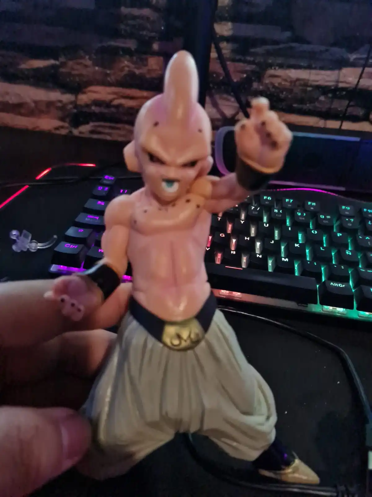 18cm Anime Dragon Ball Action Figures Super Saiyan One Figures Buu PVC Model Toys Car Decoration Collection Toys For Kids Gifts photo review