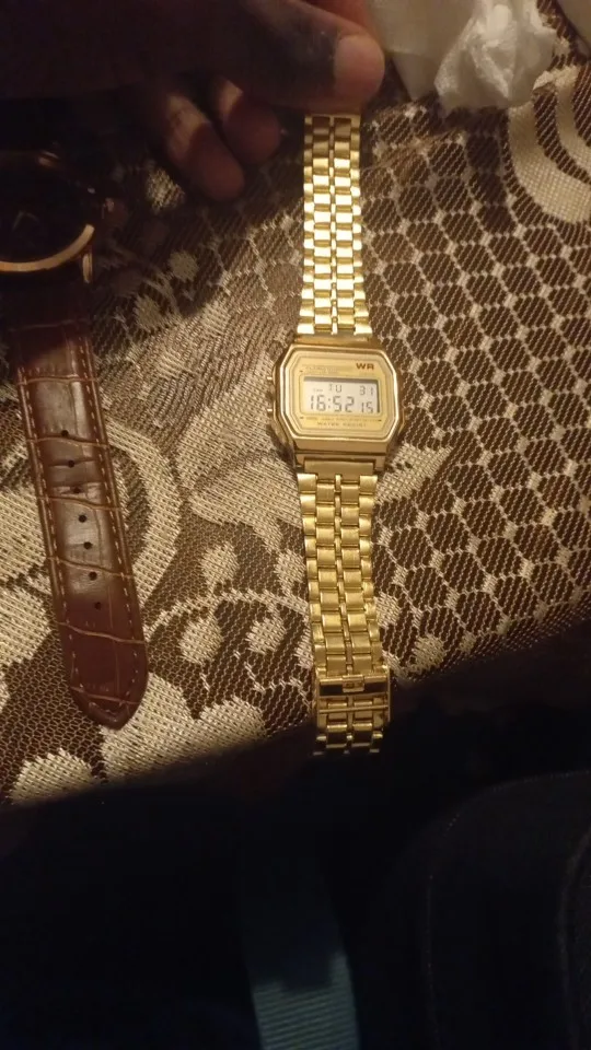 F91w relógio de luxo à prova dwaterproof água retro digital aço inoxidável esportes relógios militares das mulheres dos homens relógios de pulso eletrônicos photo review