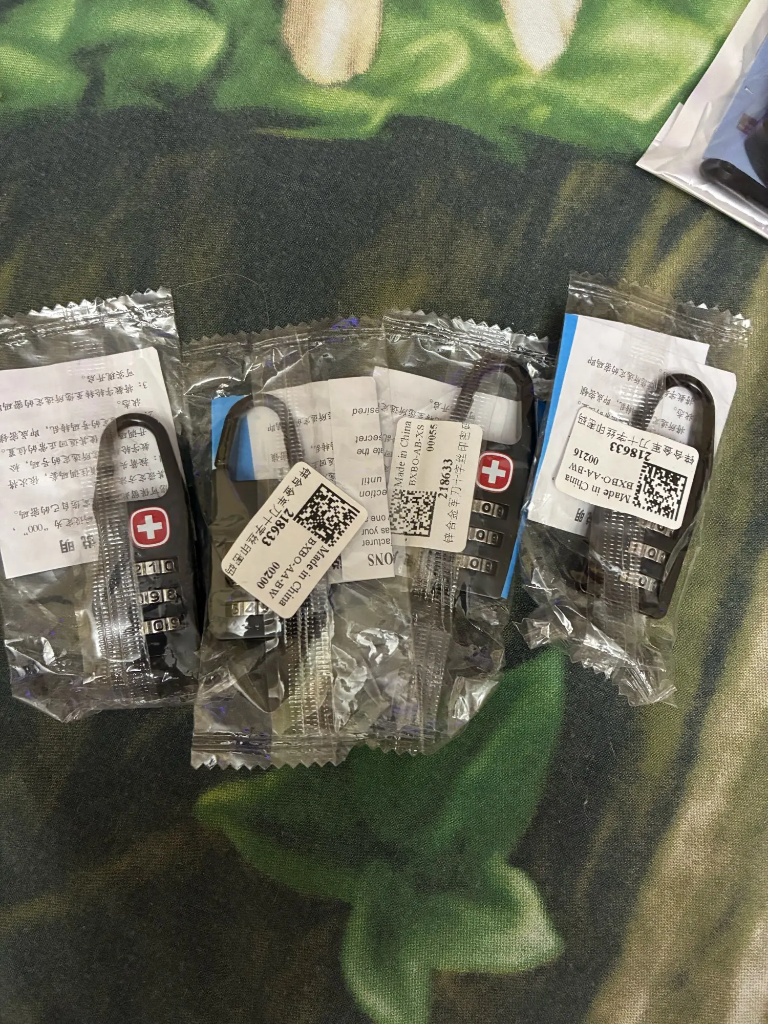 1-10PCS Portable Alloy Lock Padlock Outdoor Travel Luggage Zipper Backpack Handbag Safe Anti-theft Combination Code Number Lock photo review