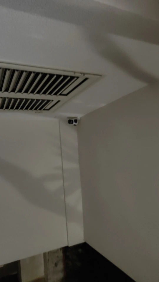 Three Lens PTZ IP Camera Outdoor HD Three Screen WiFi Security Camera Auto Tracking Dual Len Wirelss CCTV Camera iCsee photo review