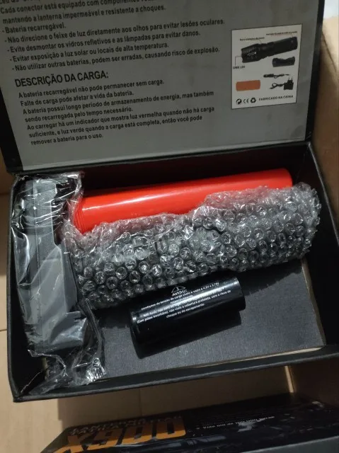 Lanterna Tática Militar X900 Profissional com Zoom Sinalizador Recarregável Luz Camping photo review