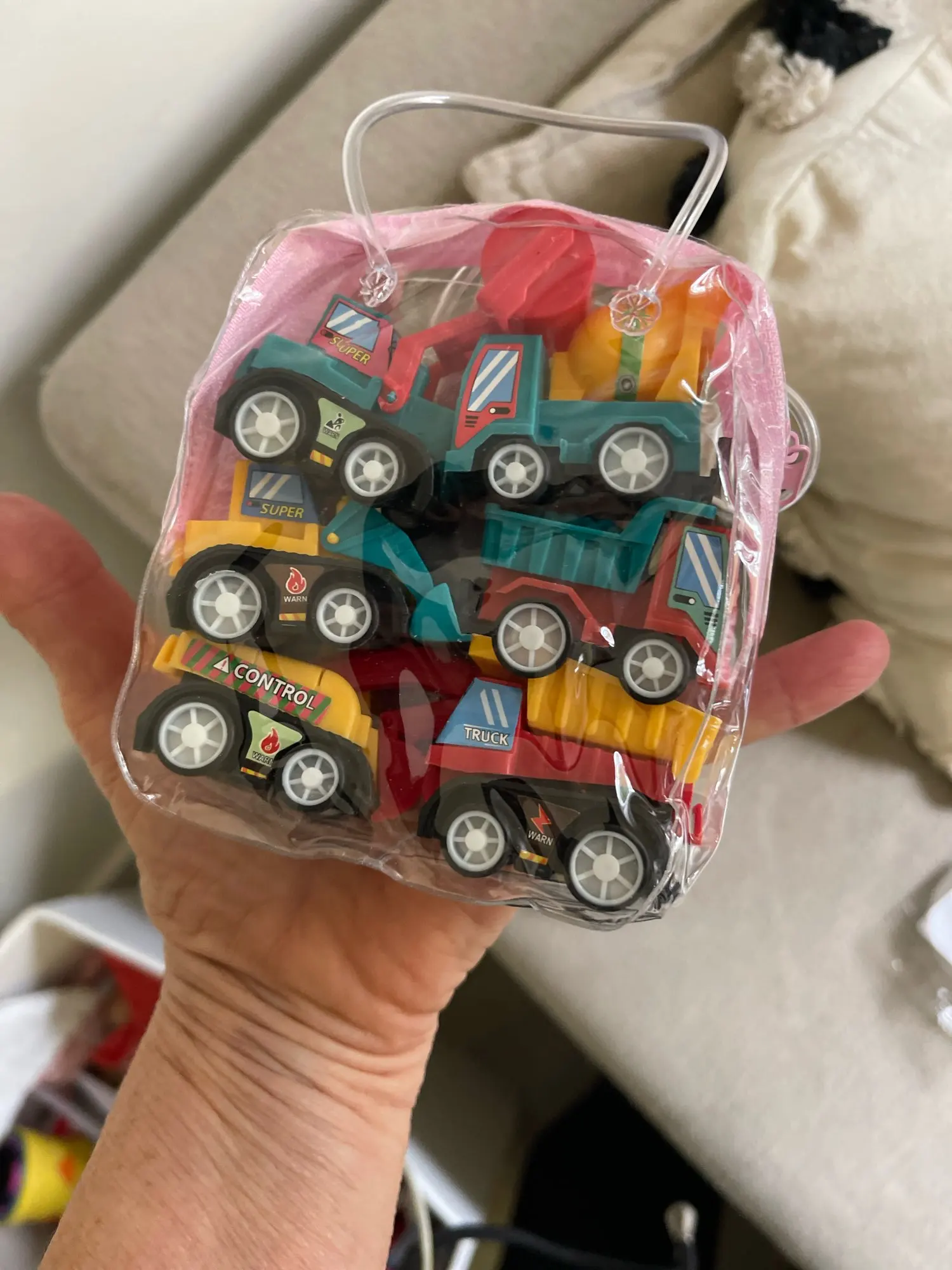 Juego de coches de ingeniería para niños, juguetes de dibujos y cumpleaños, 6 piezas photo review