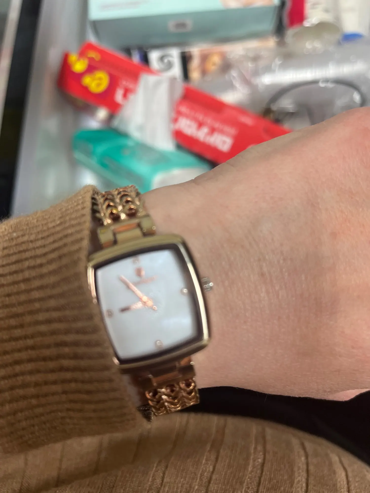 POEDAGAR Luxury Square Watch for Woman photo review