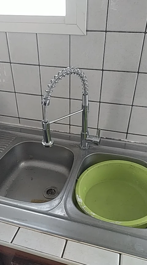 Sleek Sprout: Black & Chrome Kitchen Faucet – Hot/Cold Mixer Tap photo review