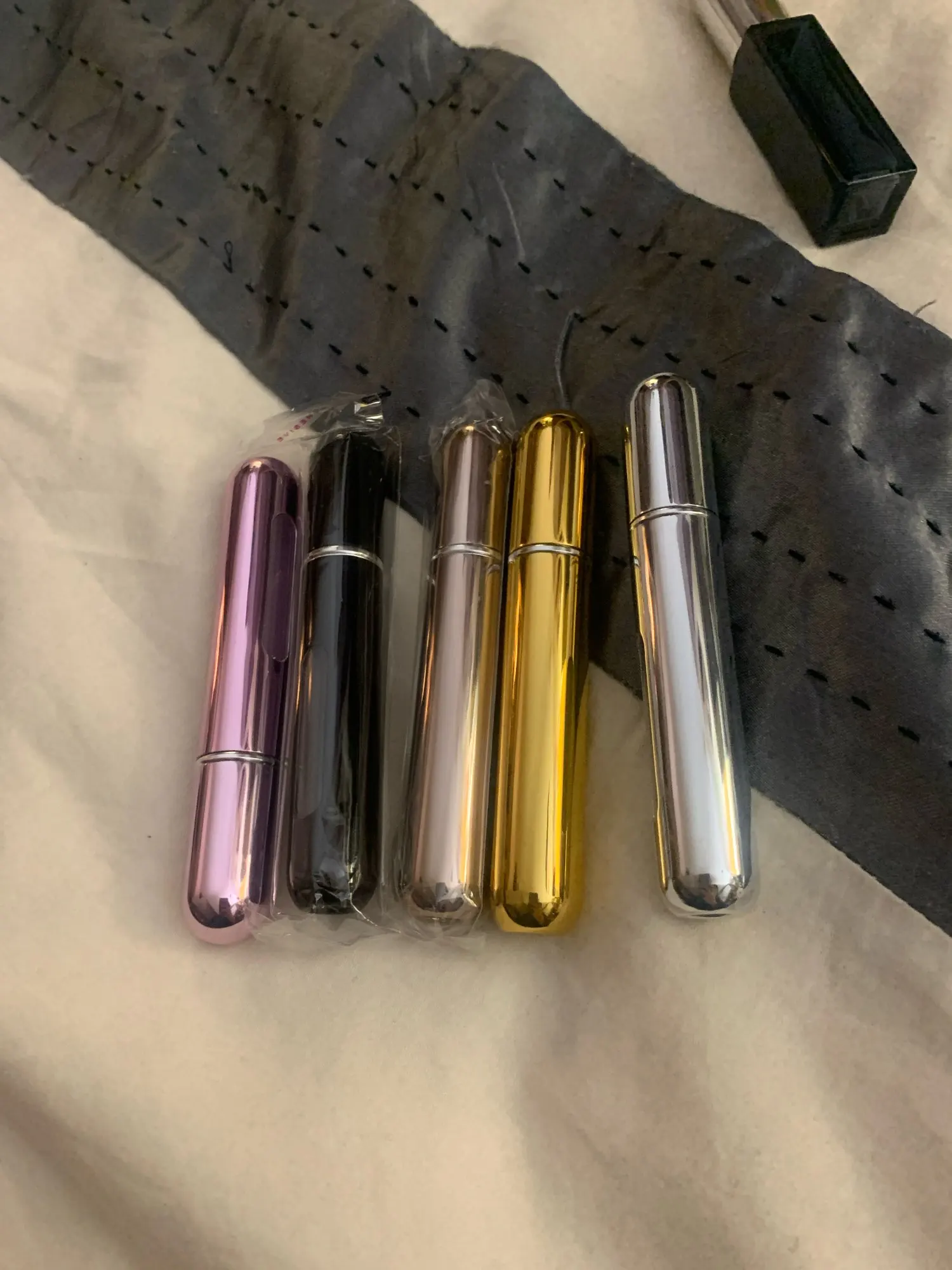 Atomizer Portable Refillable Perfume Bottle with Spray ability for Travel photo review