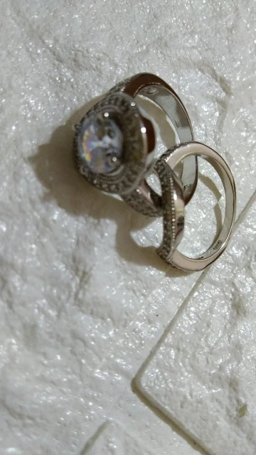 Silverfärg Lyxiga stora vigselringar för brudkvinnor Förlovning Finger Party Present Designer Smycken R4428