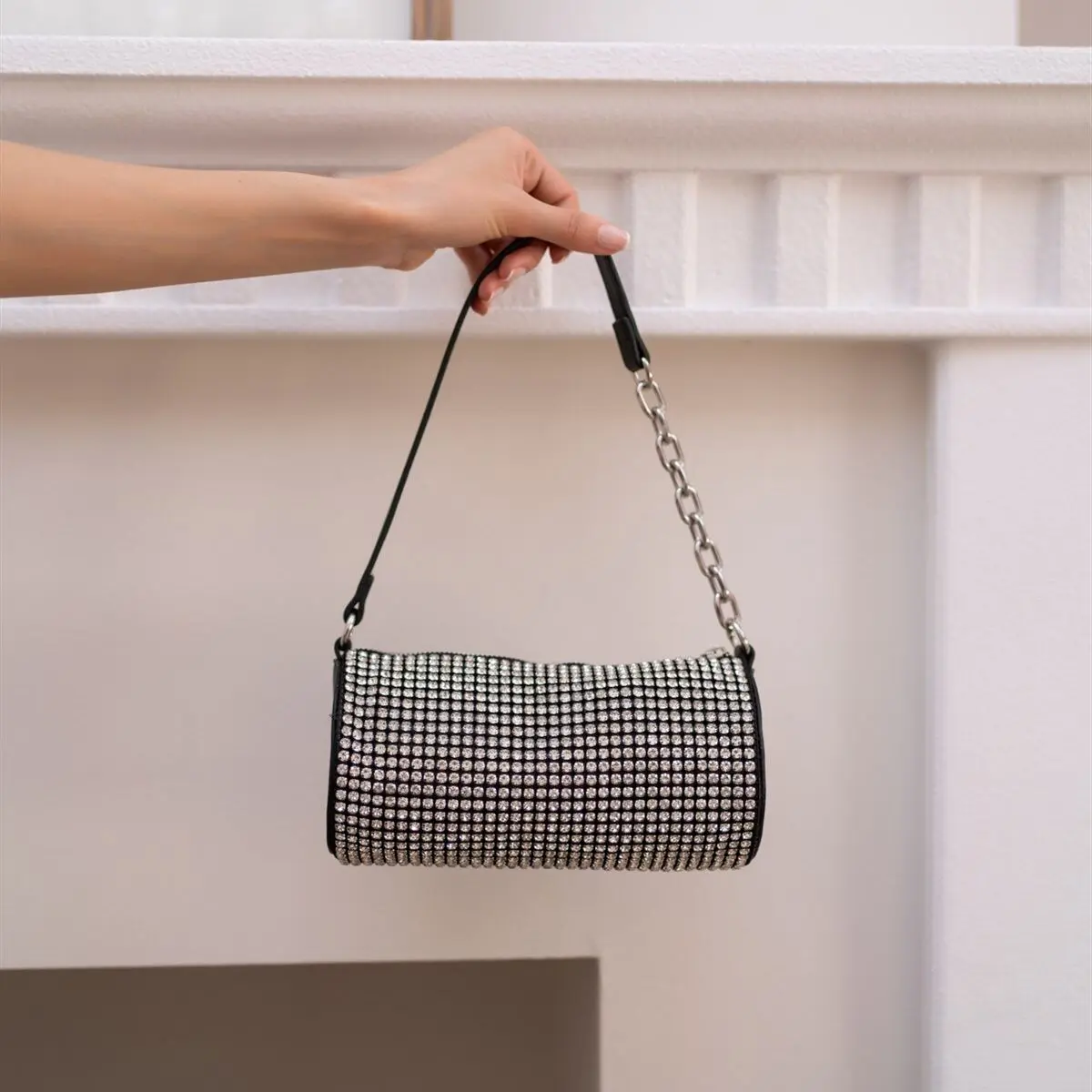 

Rocks Stone Sparkling Zipper Chain Leather Strap Cylinder Shaped Women's Evening Dress Bag Poshnmore Black Bronze White Glass St
