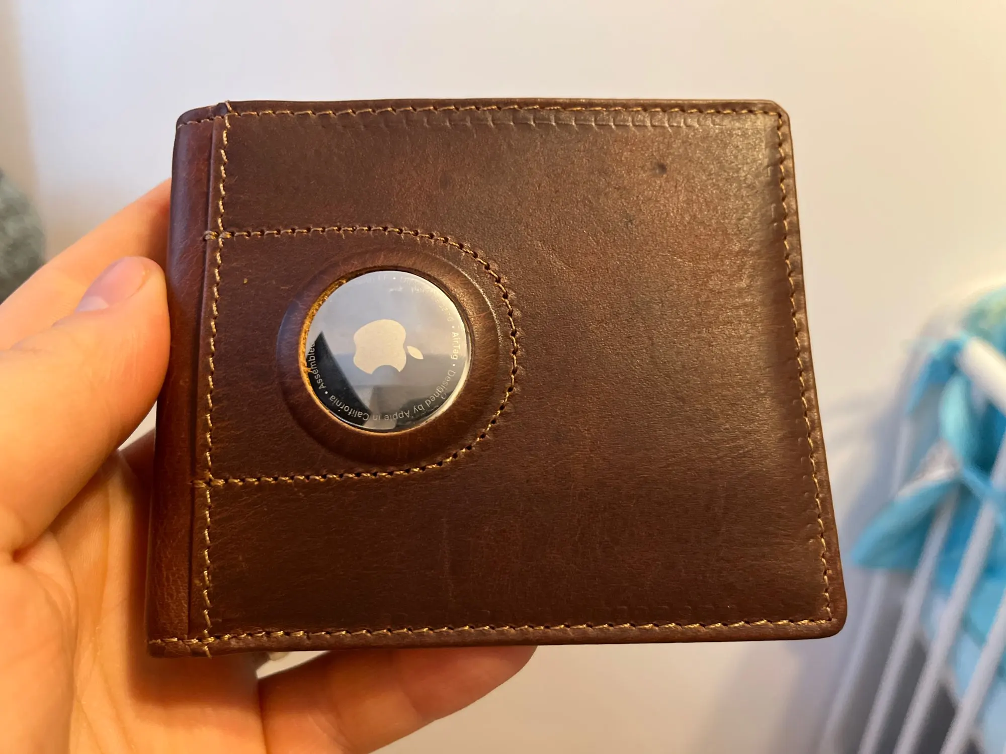 Women's AirTag Wallet : Deluxe Smart VN300 – Vionentus