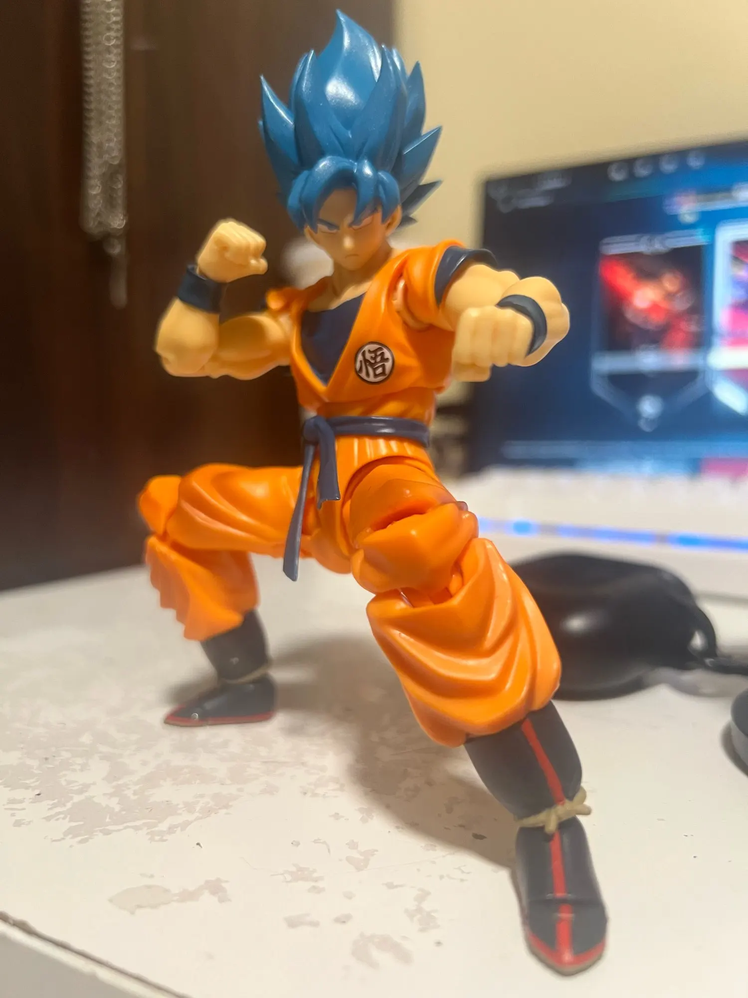 Dragon Ball | Super Saiyan Son Blue Goku | Anime | Articulated Action Figure