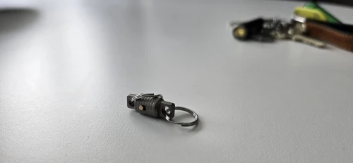 Titanium Alloy Mini Keychain Portable Quick Dismantling Durable Household Outdoor EDC Tool photo review