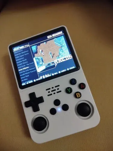 Portable Game Console R36S Retro Handheld Player 3.5-Inch IPS Screen ArkOS System 64GB/128GB with 20000 Games photo review