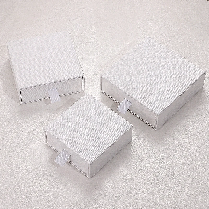 24 Stück Schmuck-Kartonschachteln 8x8x3,2cm 9x9x3,2cm 10x10x3,2cm Boxen für Halsketten Ohrringe Ringe Ohrstecker Anhänger Organizer – Detail 2