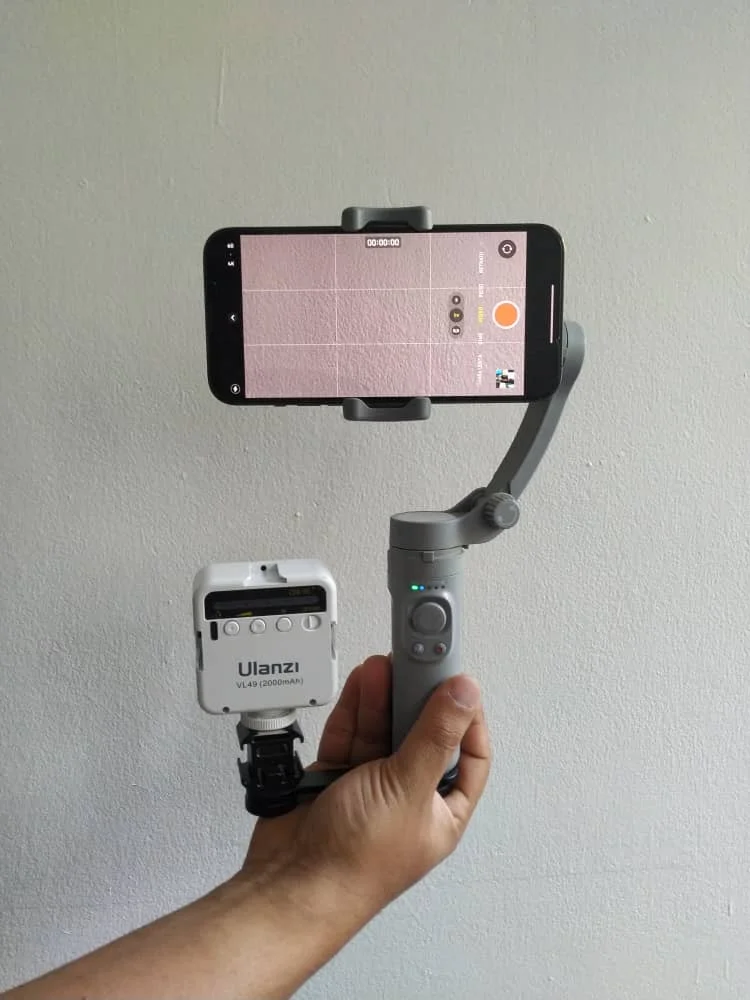HQ3 3-Axis Gimbal Anti-Shake Stabilizer for Smartphone photo review