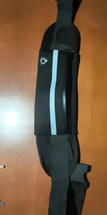 Pochete Esportiva cintura Preta porta celular garrafa utensílios para Corrida Preta photo review
