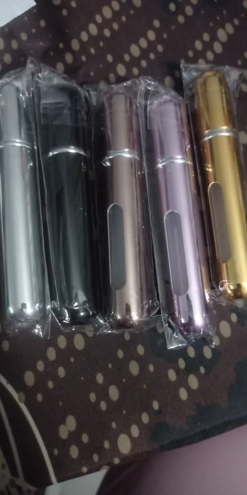 Atomizer Portable Refillable Perfume Bottle with Spray ability for Travel photo review