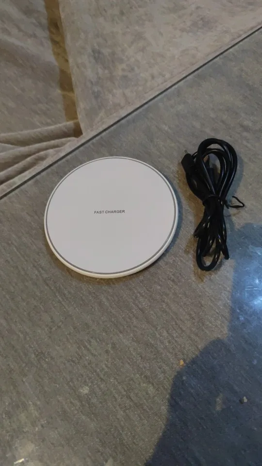 Hyper Charge Pad, Fast Wireless Charging Stand for iPhone, Samsung, Xiaomi & More photo review