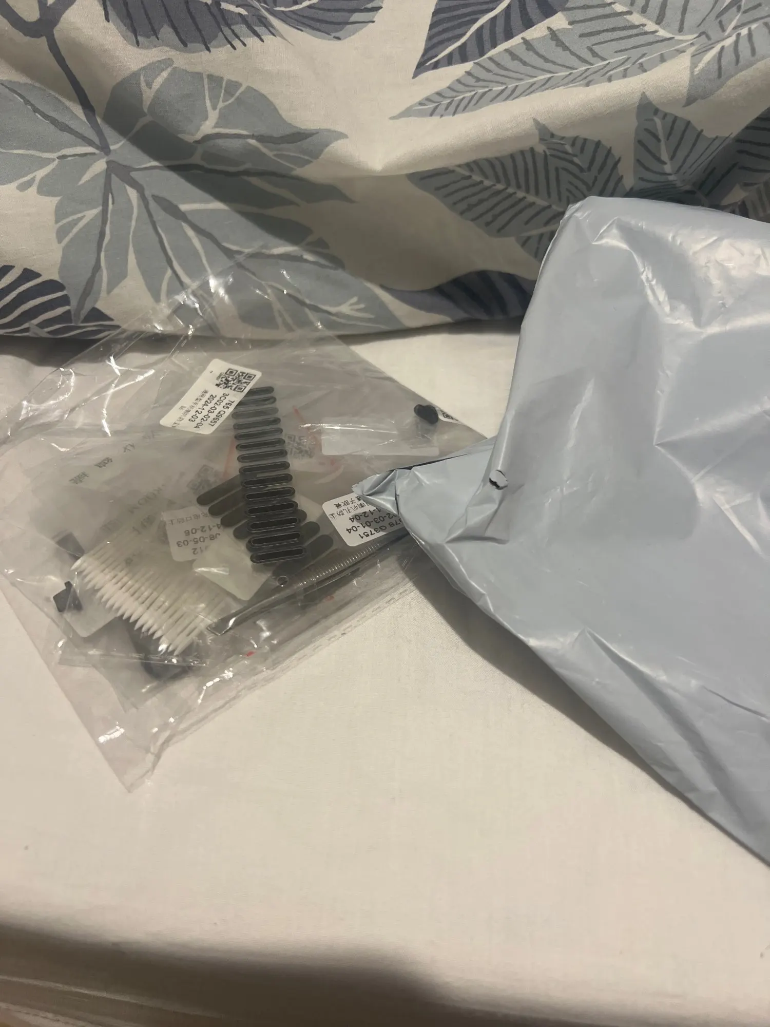 Universal Dust Plug Mobile Phone Charge Port Protector Cleaning Brush Set photo review