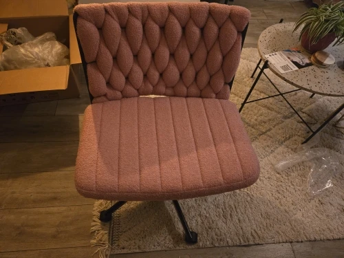 Criss Cross Chair with Wheels, Wide Seat Home Office Desk Chair, Vanity Chair, Cross Legged Swivel Chair, Computer Task Chair photo review