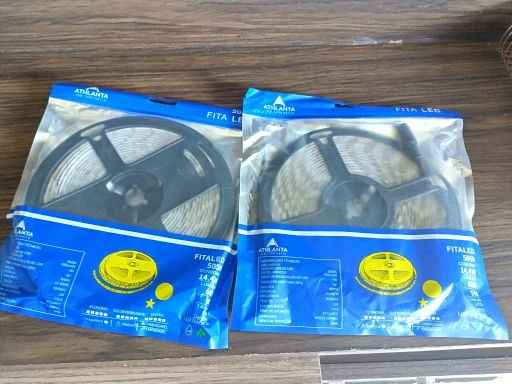 Fita Tira De Led 5050 5m Leds A Prova D'agua Branco Quente com silicone (Sem Fonte) photo review