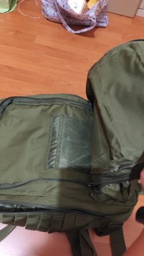 Sac à Dos Tactique 25L – Compact Étanche avec Système MOLLE