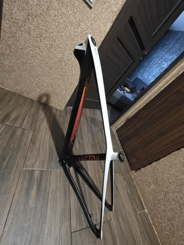 A867517f1476a4b45884ee7d9b8815