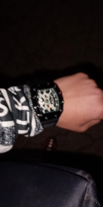Relógio masculino luz marca de luxo barril vinho dial moda noite brilho relógio esportivo calendário reloj l146 photo review