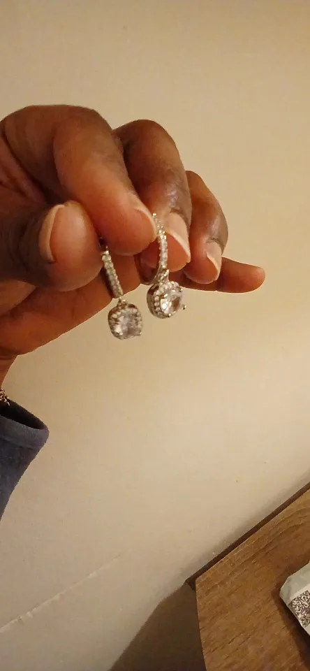 2CT Moissanite Huggie Hoop Earring photo review