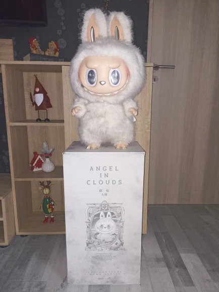 POP MART THE MONSTERS - ANGEL IN CLOUDS Vinyl Face Doll Limited