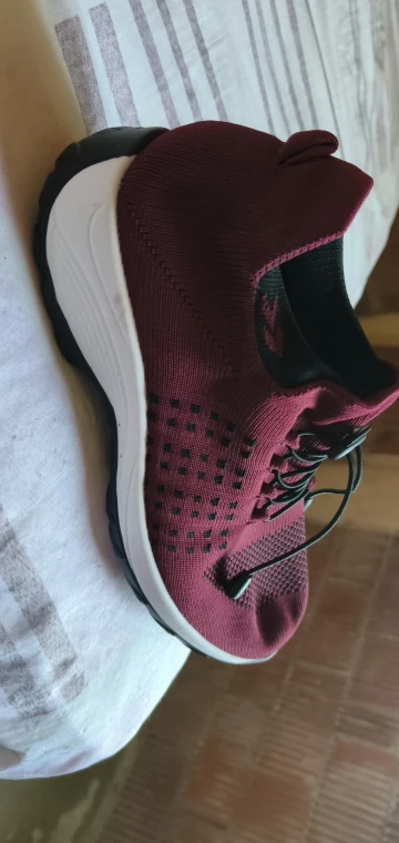 Tênis Esportivo Feminino Confortável – Casual Style photo review