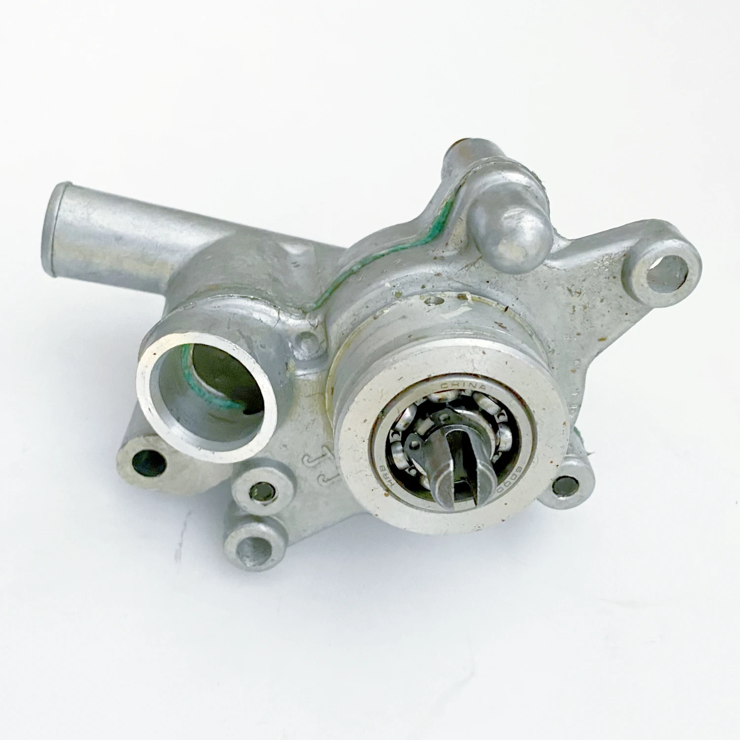 Water Pump Assembly for Stels ATV 300B Buyang 300 Feishen FA-D300 H300 G300 2.1.01.8000 LU019252 one way clutch strater clutch for stels atv 300b buyang 300 feishen fa d300 g300 h300 2 1 01 0290 lu020048
