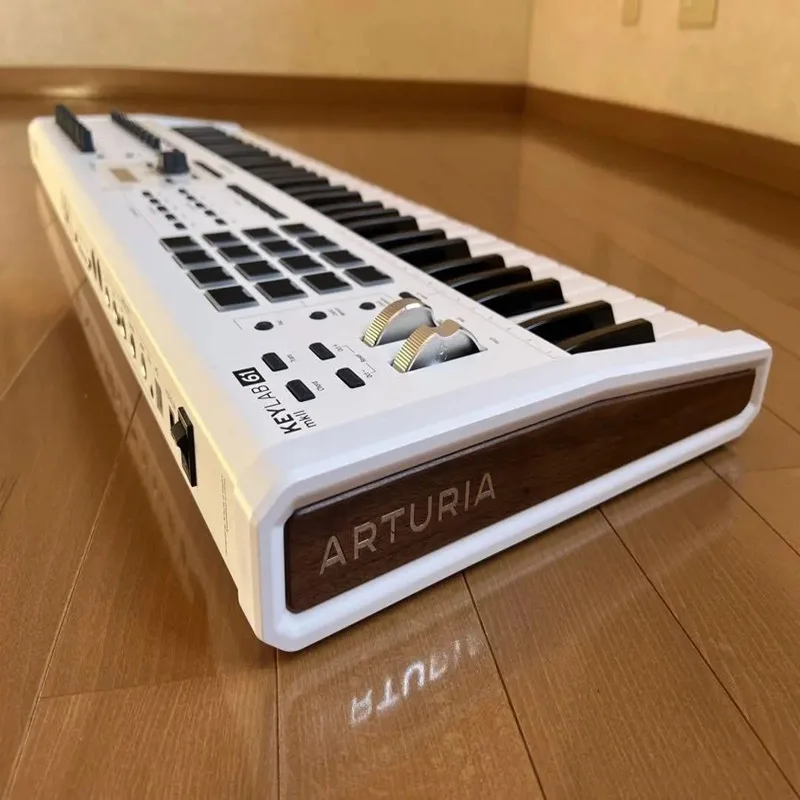 NEW KeyLab MKII 61 Professional MIDI Controller Good Condition Working F/S