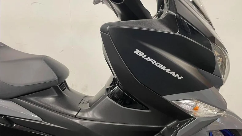 NUOVO Scooter Comuter 400cc ad Alte Prestazioni 2023 in Condizioni Eccellenti - immagine 3