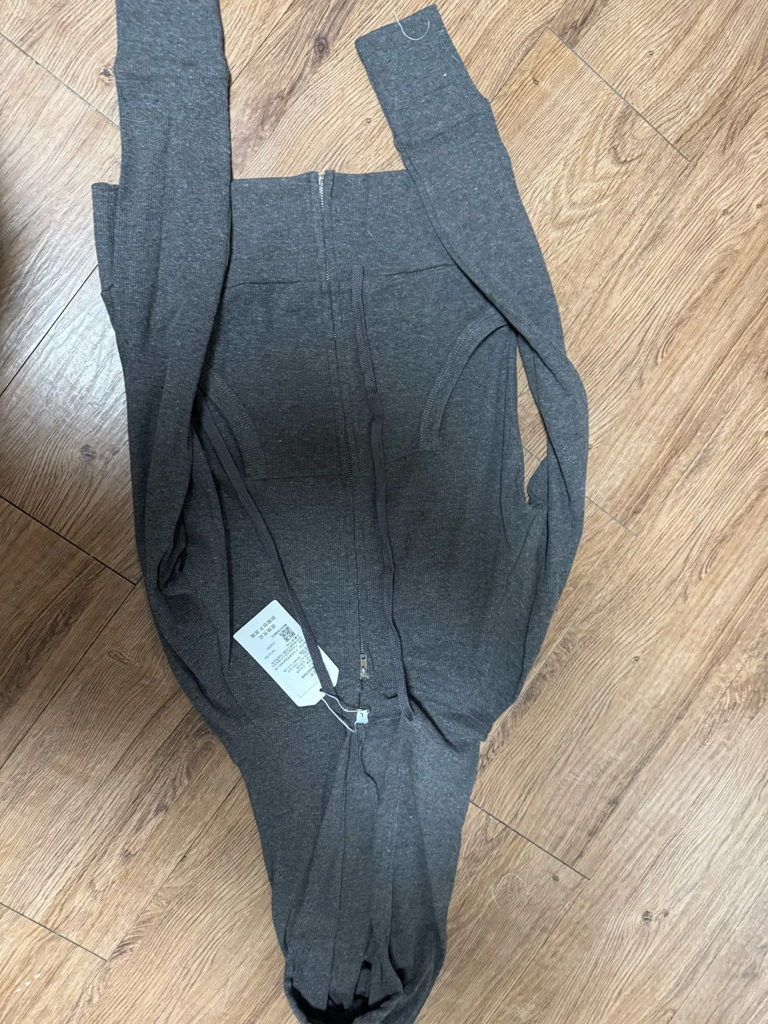 IAMSURE Casual Streetwear Basic Hooded Pockets Sweatshirt Tracksuit Solid Long Sleeve Hoodies photo review
