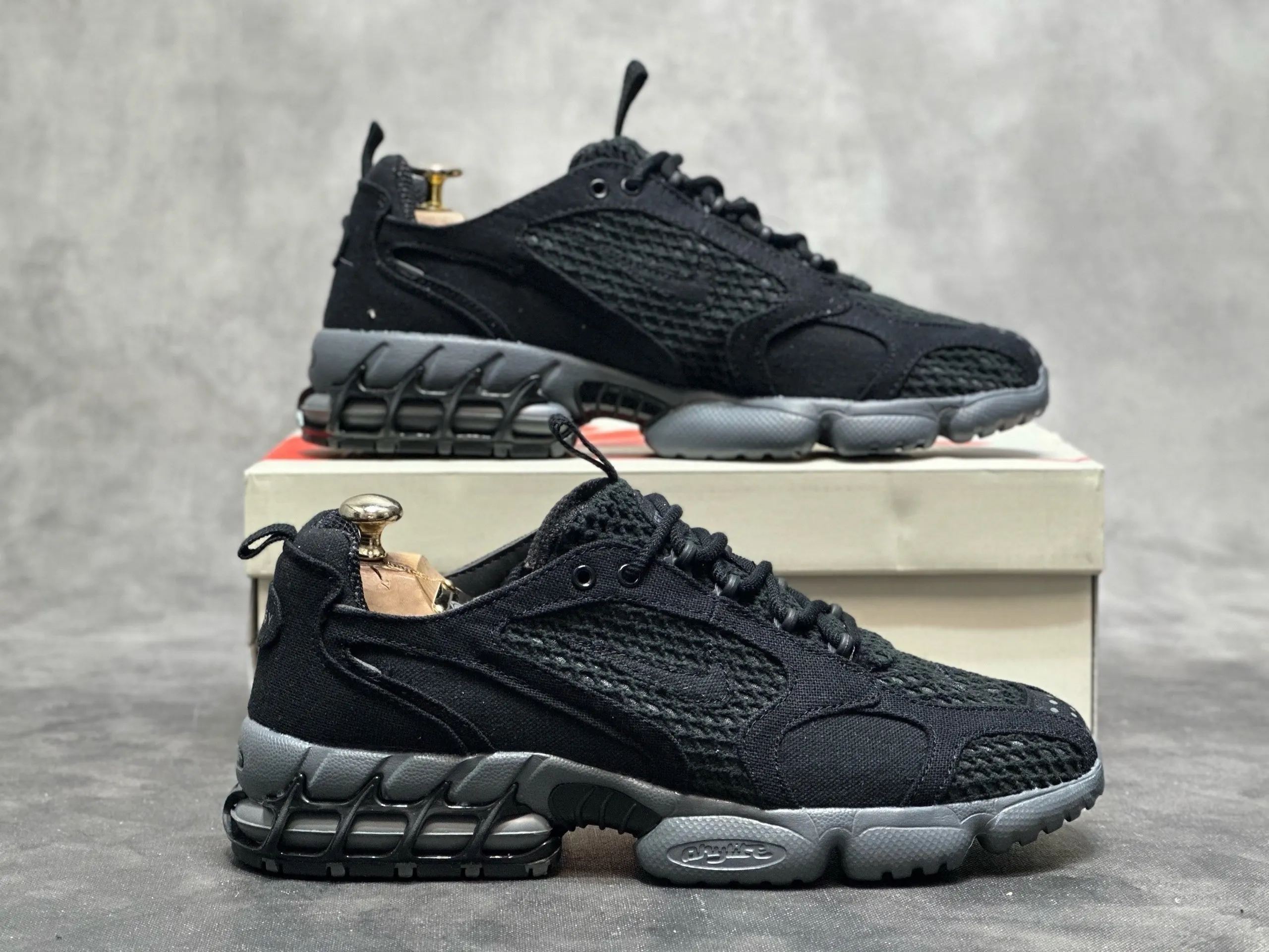 Men ' s Nike Air Zoom Spiridon Cage 2 Stussy Fossil