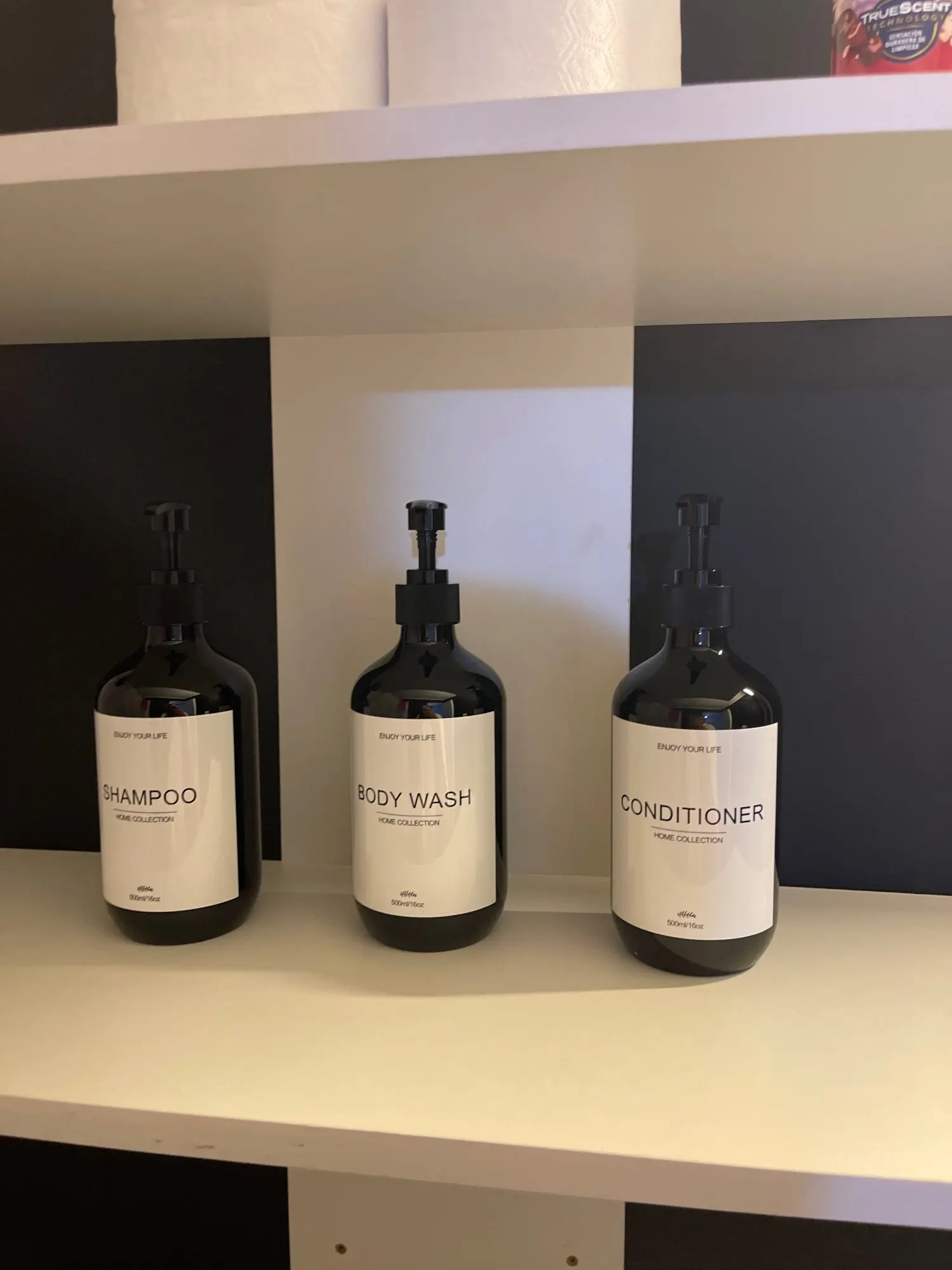 3pcs/500ml Waterproof Lotion Dispenser with Label for Bathroom Shampoo, Shower Gel, and Body Lotion Storage photo review