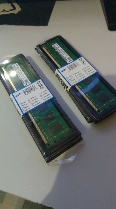SAMSUNG DDR3 RAM 8GB 4GB 2GB 1600MHz Desktop Memory PC3-12800U DIMM 240Pins 1.5V Memoria RAM DDR3 photo review