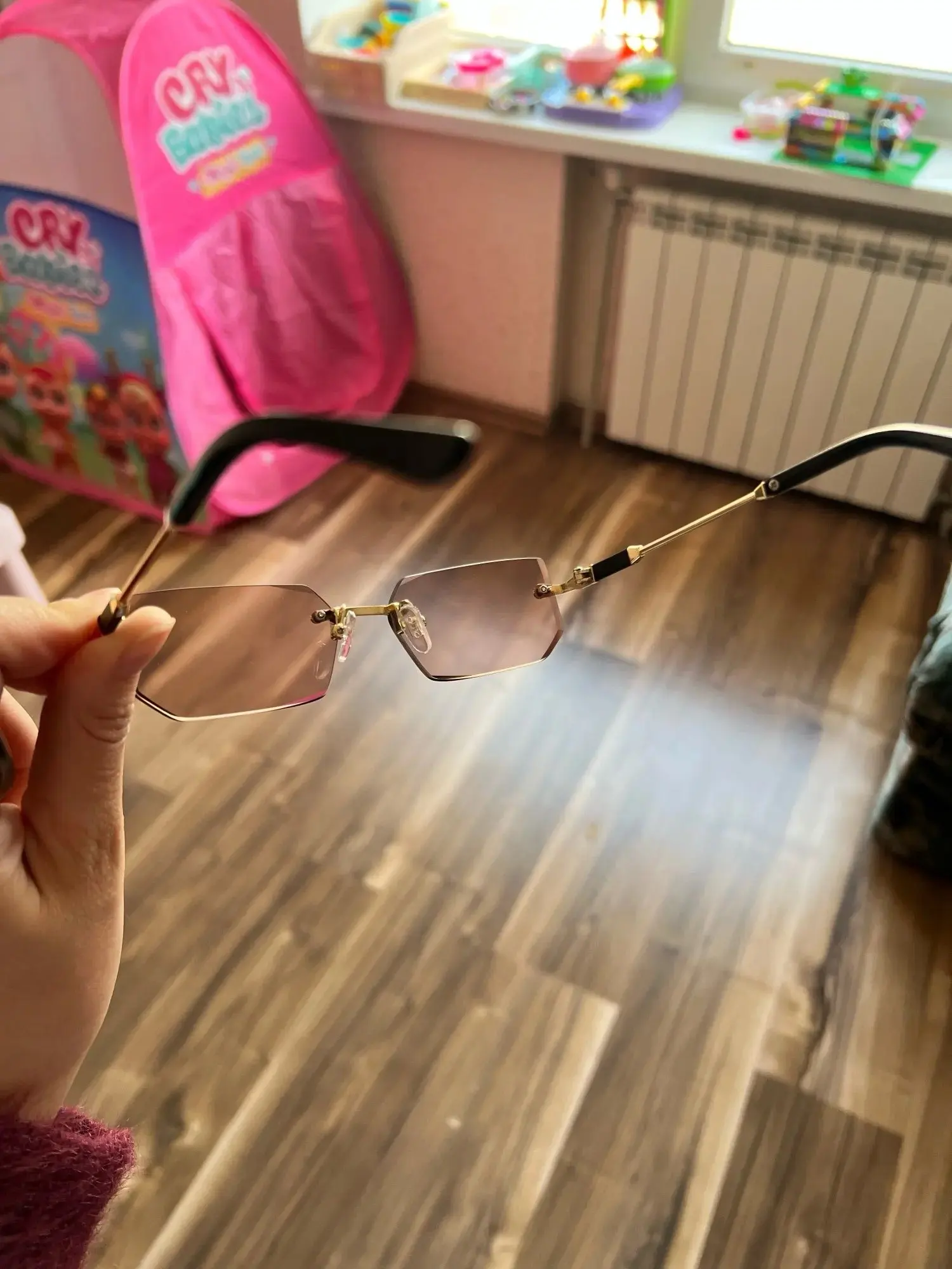 XJiea Rectangular Rimless Sunglasses,Fashion Men Outdoor Sun Glasses,Summer Women Decorative Eyewear,Shopping, Drive to Wear photo review