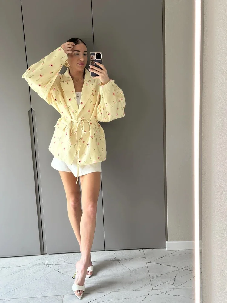 Professional Women's Blazer - Versatile Office Jacket for Work photo review