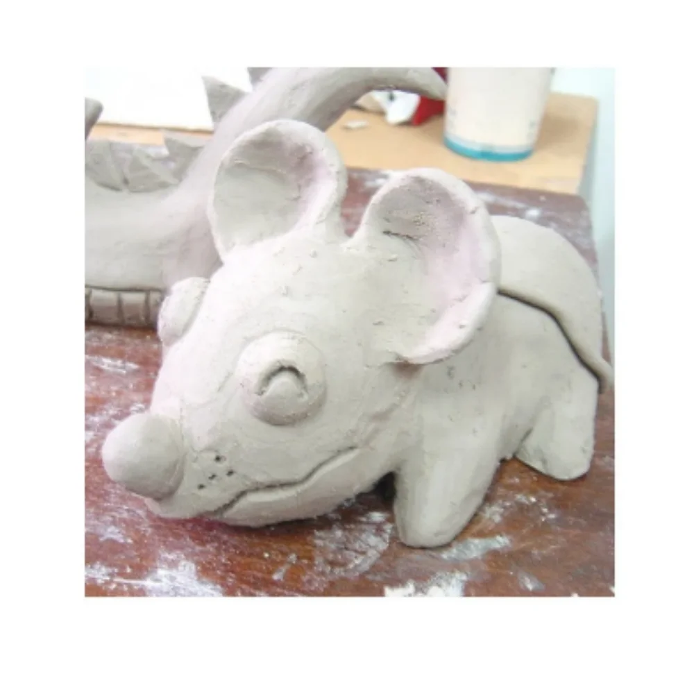 Das Ceramic Plasticine White 500 Gram Unfired, Air Drying Naturally Paintable and Varnishable Handmade Decorative Products Standard High Quality DIY Easy to Shape Keychain Toy Manufacturing
