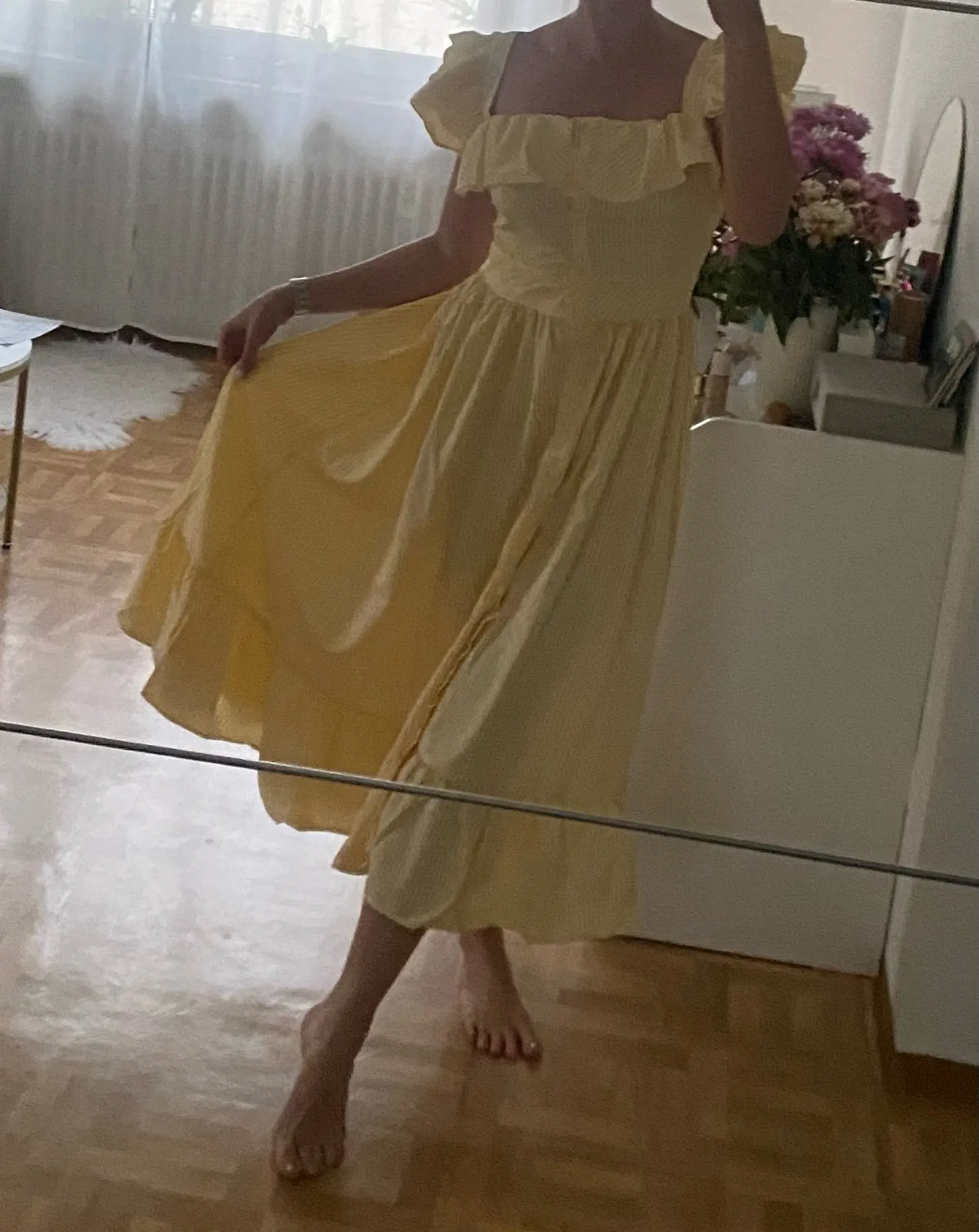 Chic Blue Striped Ruffled Summer Dress for Beach Parties photo review