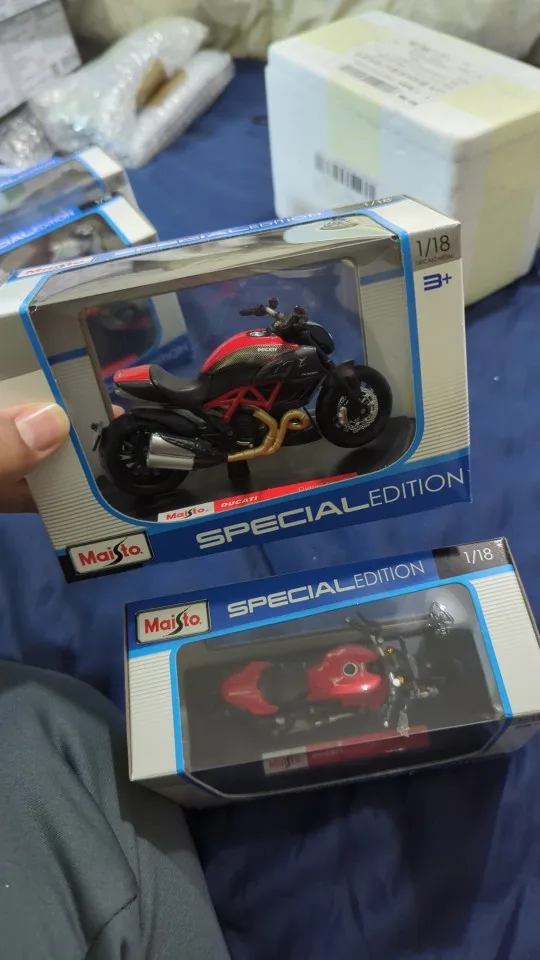 Maisto Ducati Panigale V4 S Corse 1:18 Scale Alloy Motorcycle Diecast Model Collectible Grade Gift Toy photo review