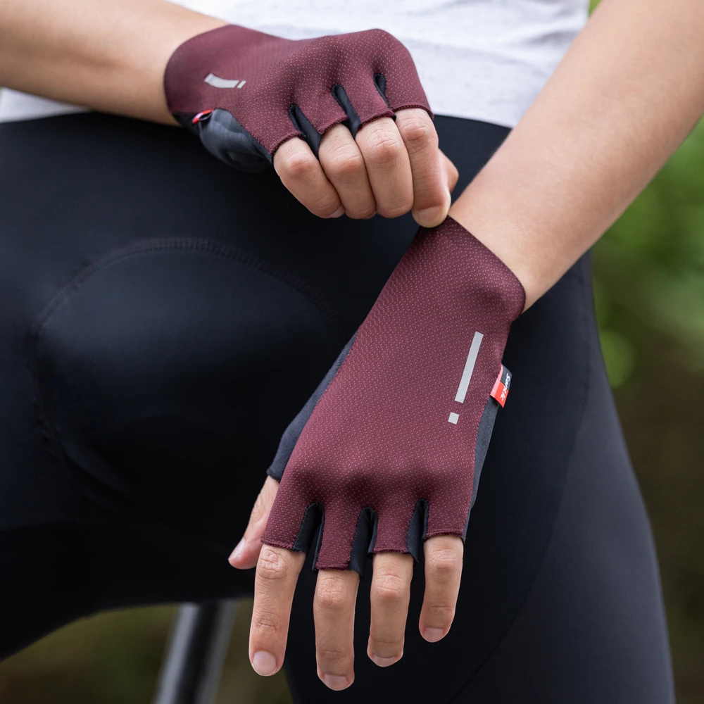 Santic Cycling Gloves Summer Outdoor Bicycle MTB Half Finger Gloves Anti-friction Breathable Finger Protective Cover Universal