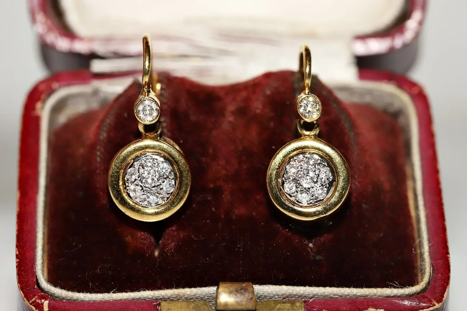 

VINTAGE ORIGINAL 1980S 18K GOLD NATURAL DIAMOND DECORATED EARRING