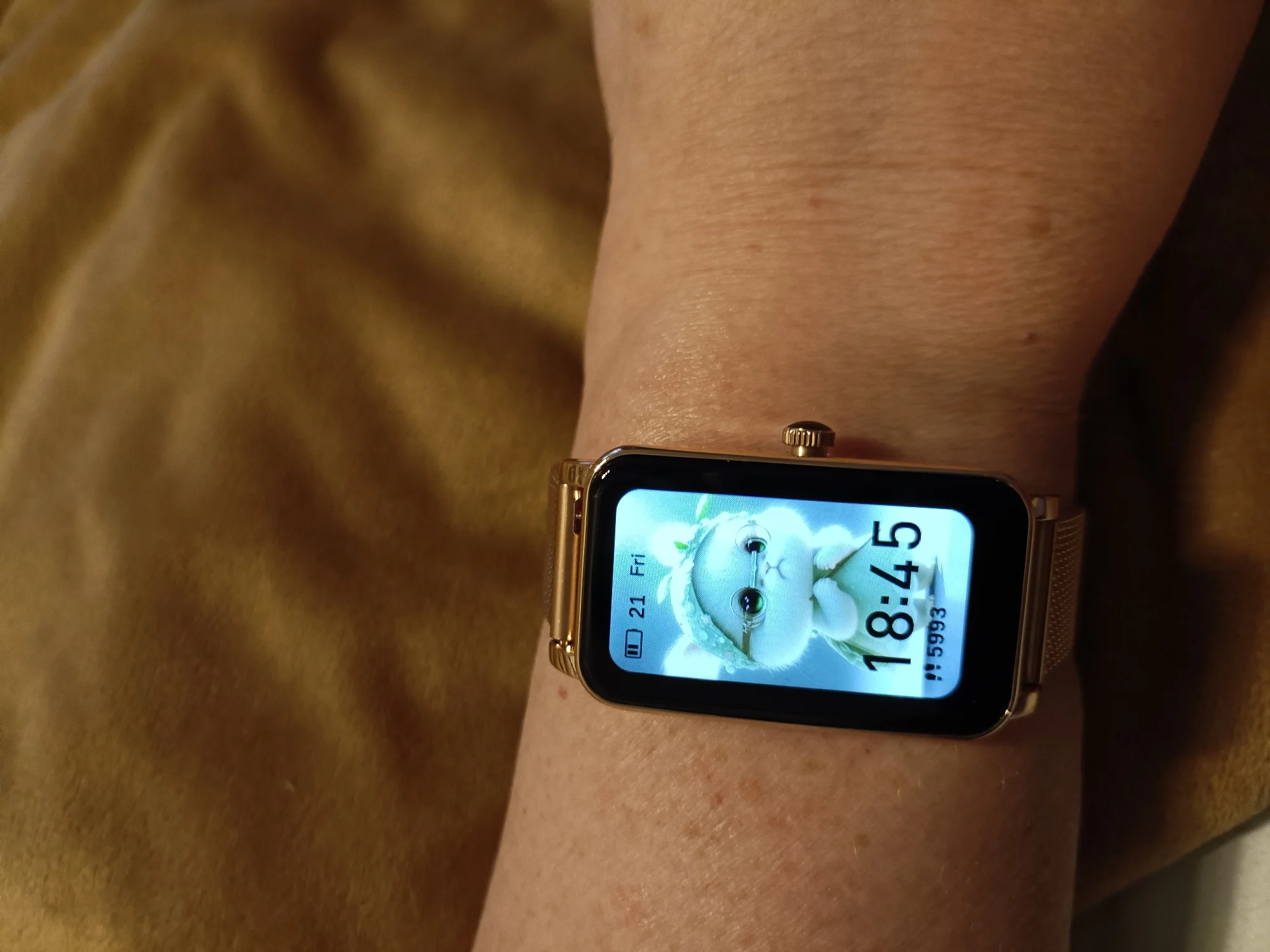 Severo - Beautiful Feminine Multi-Function Smartwatch photo review